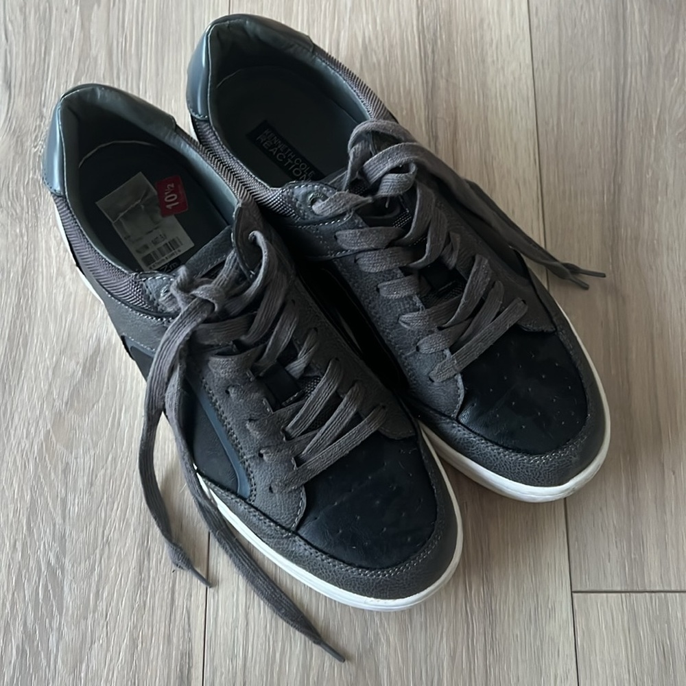 Kenneth Cole Reaction casual sneakers